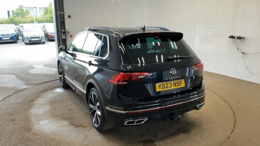 Volkswagen Tiguan 1.5L R-line YD23NSF Black #5