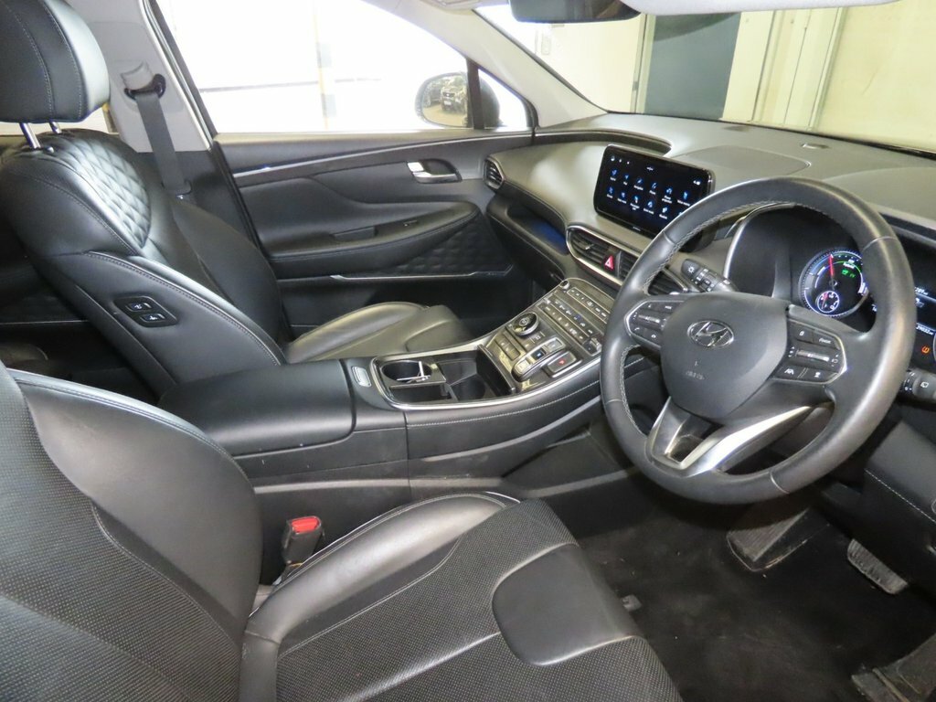 Hyundai Santa Fe Premium White #7