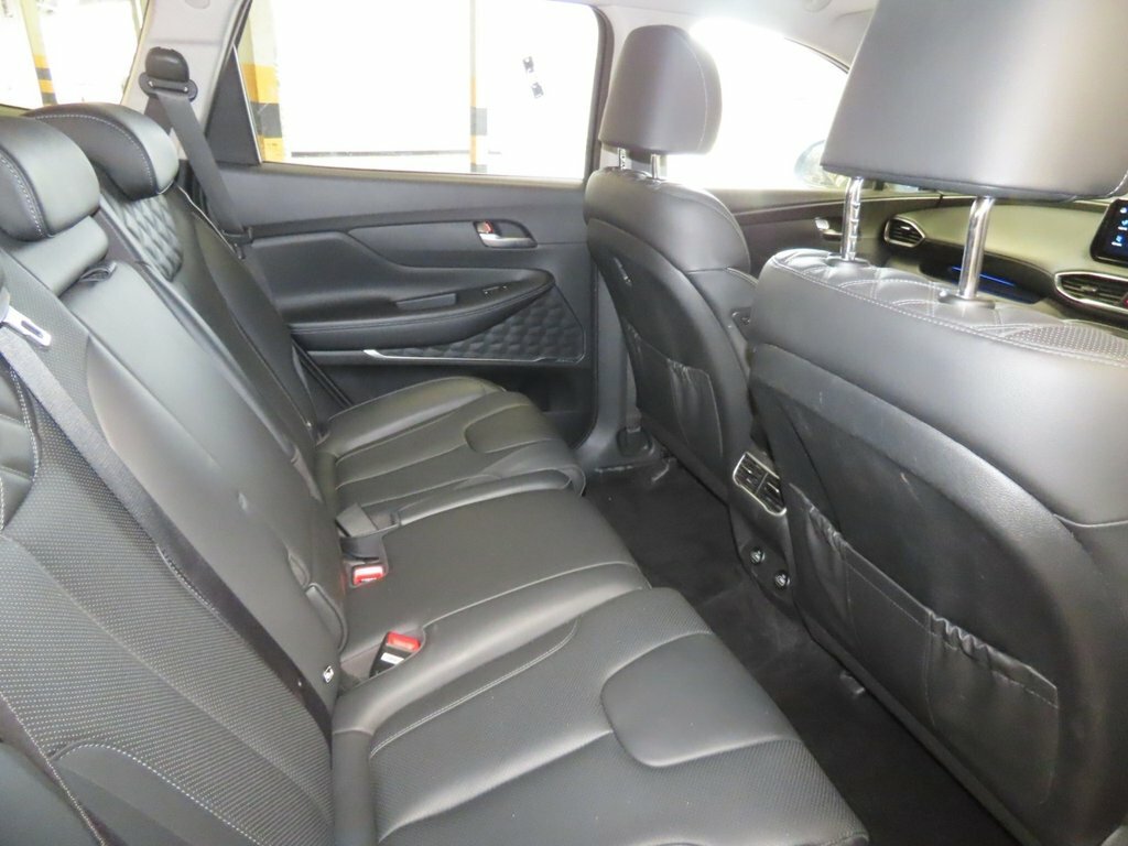 Hyundai Santa Fe Premium White #10