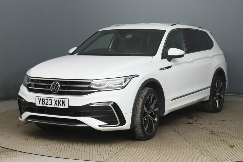 Volkswagen Tiguan Allspace 1.5L R-line White #2