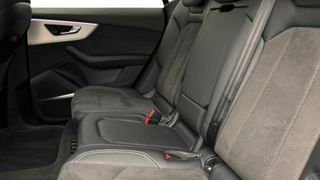 Audi Q8 3L S Line Black #6