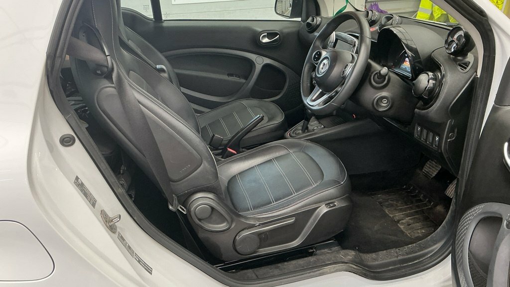 Smart Fortwo Coupe Eq Fortwo Pulse Premium White #9
