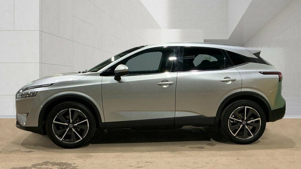 Nissan Qashqai 1.3L Tekna Silver #6