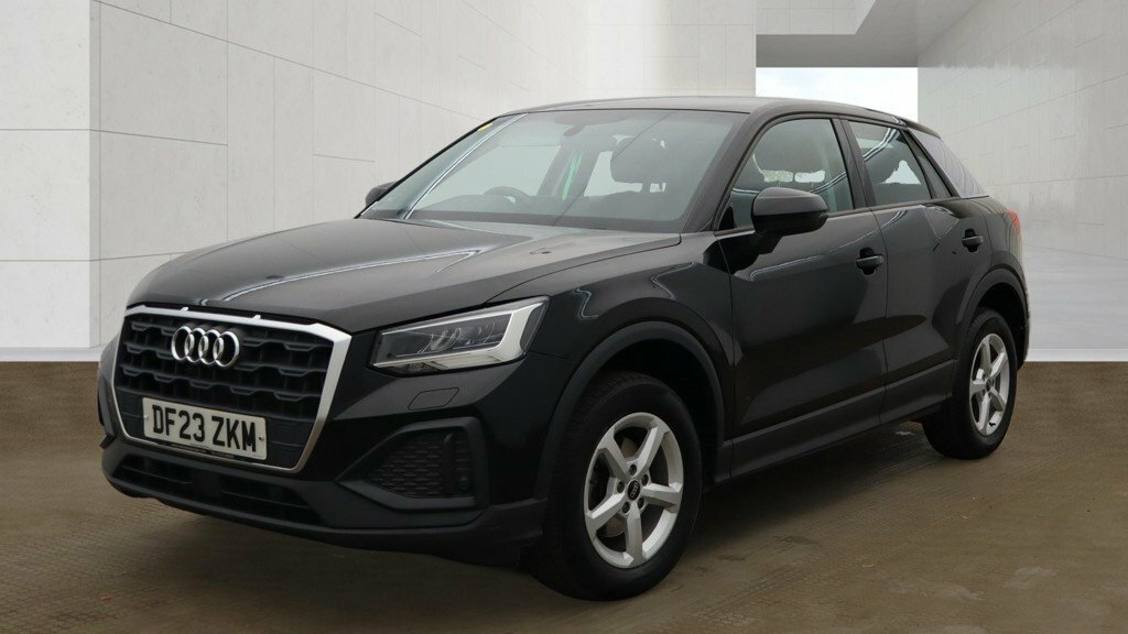 Audi Q2 1L Technik Black #2