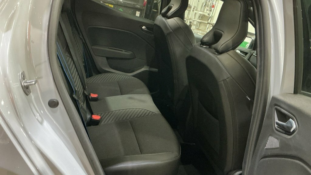 Renault Clio 1.5 Dci Play Hatchback Euro 6 S Silver #8