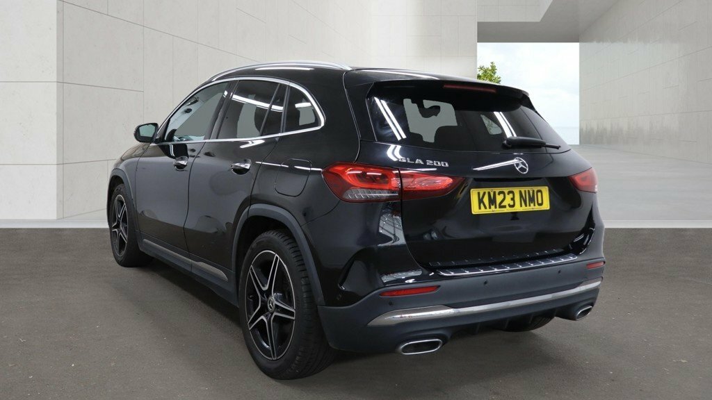 Mercedes-Benz GLA Class 1.3L Amg Line Black #4