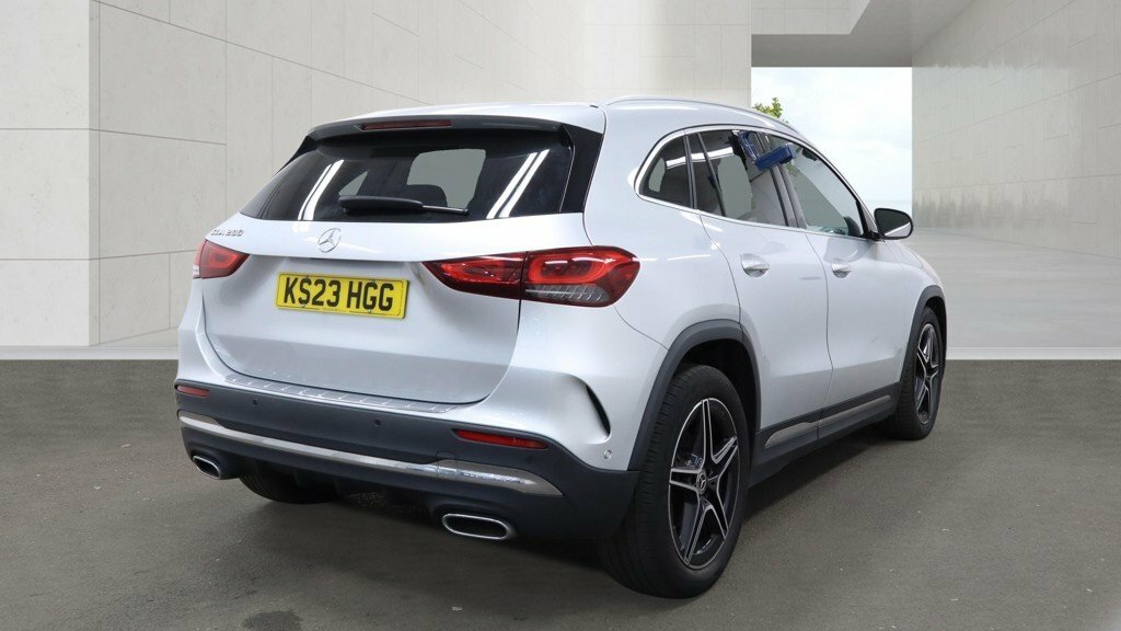 Mercedes-Benz GLA Class 1.3L Amg Line Silver #3