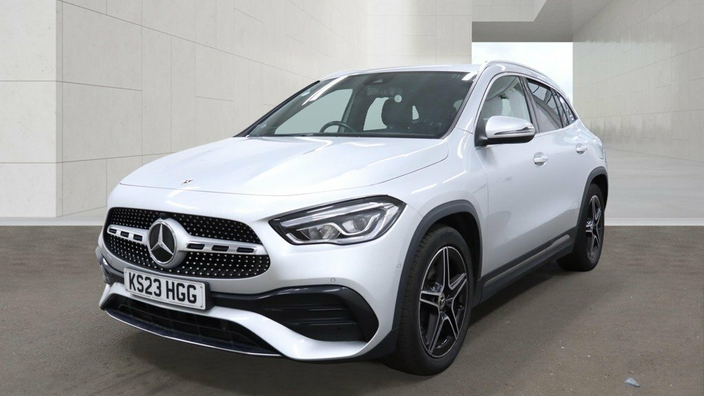 Mercedes-Benz GLA Class 1.3L Amg Line Silver #2