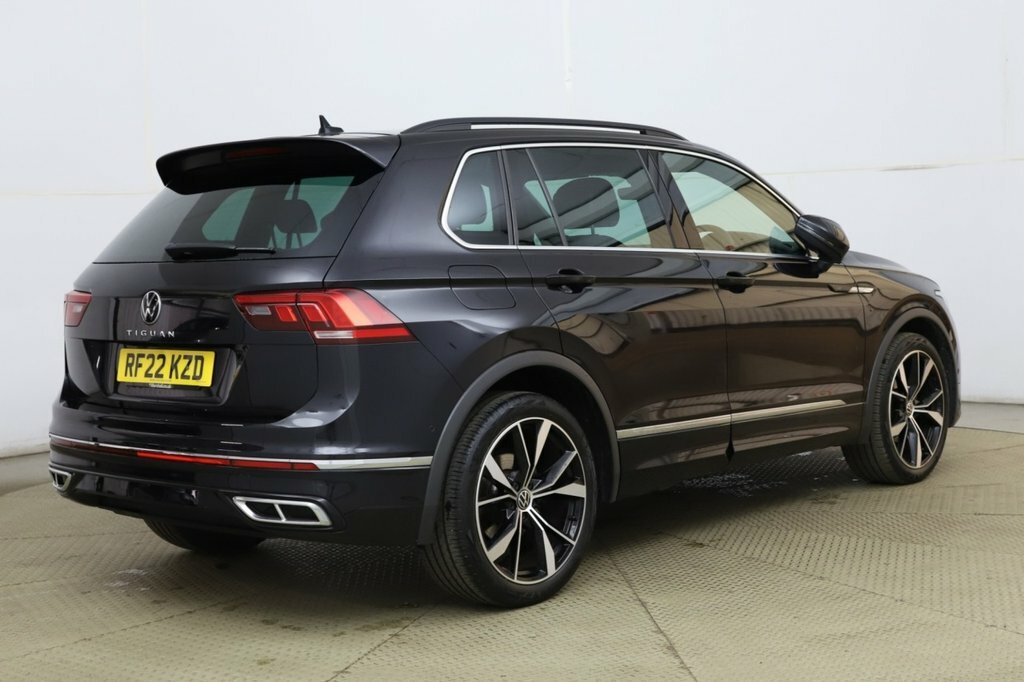 Volkswagen Tiguan 1.5L R-line Black #4