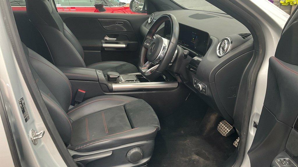 Mercedes-Benz GLA Class Gla Gla 220D 4Matic Amg Line Premium Hatc Black #9