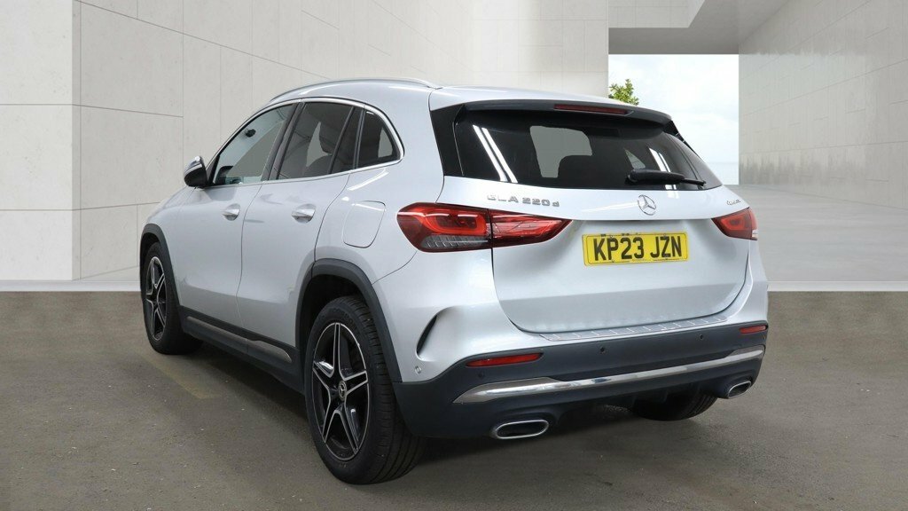 Mercedes-Benz GLA Class 2L Amg Line Silver #4