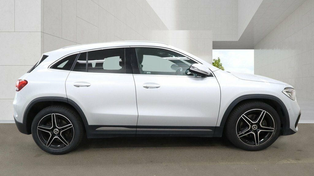 Mercedes-Benz GLA Class 2L Amg Line Silver #5