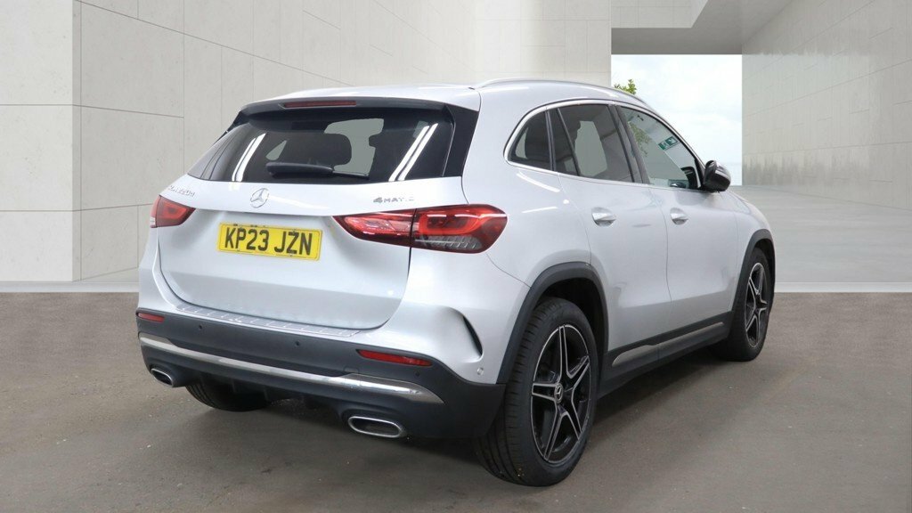 Mercedes-Benz GLA Class 2L Amg Line Silver #3