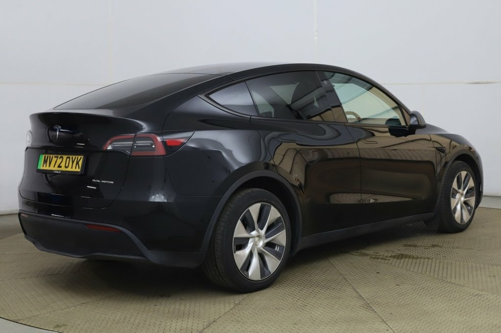Tesla Model Y Suv Black #4