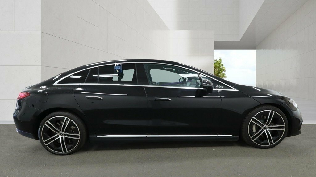 Mercedes-Benz EQE Saloon Black #5