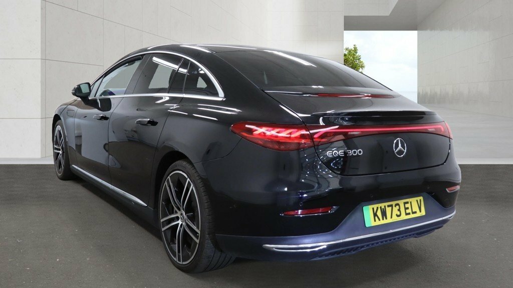 Mercedes-Benz EQE Saloon Black #4