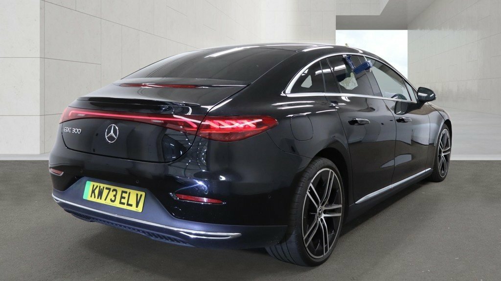 Mercedes-Benz EQE Saloon Black #3