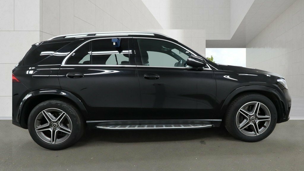 Mercedes-Benz GLE Class 2L Amg Line Black #5