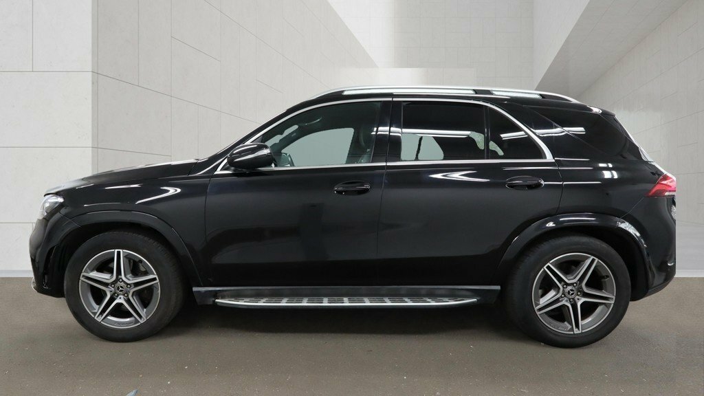 Mercedes-Benz GLE Class 2L Amg Line Black #6