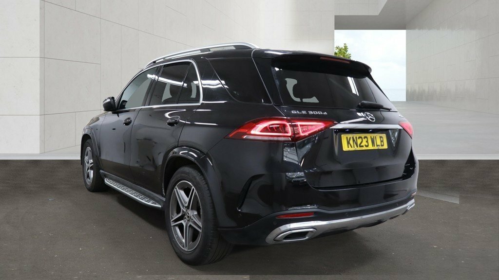 Mercedes-Benz GLE Class 2L Amg Line Black #4