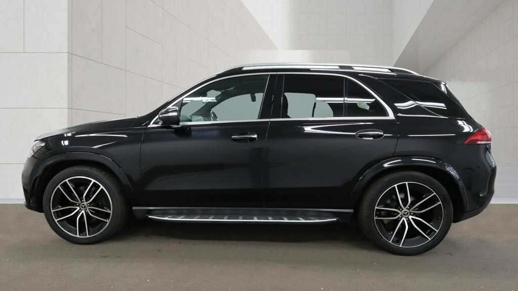 Mercedes-Benz GLE Class 2L Amg Line Black #6
