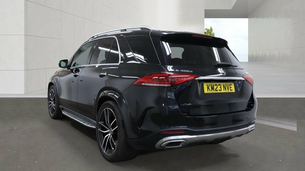 Mercedes-Benz GLE Class 2L Amg Line Black #4