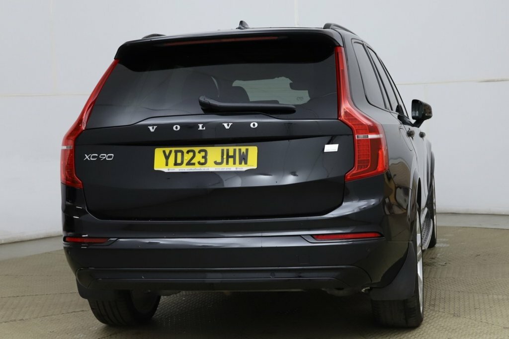 Volvo XC90 2L Ultimate Dark Black #4
