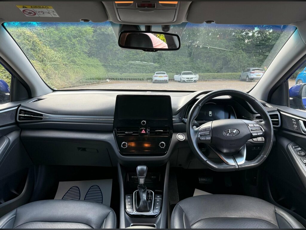 Hyundai Ioniq 38.3Kwh Premium Black #9