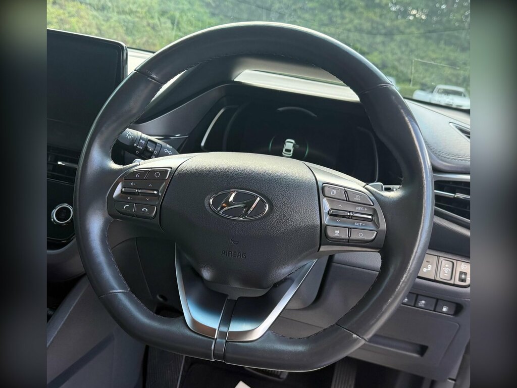 Hyundai Ioniq 38.3Kwh Premium Black #28