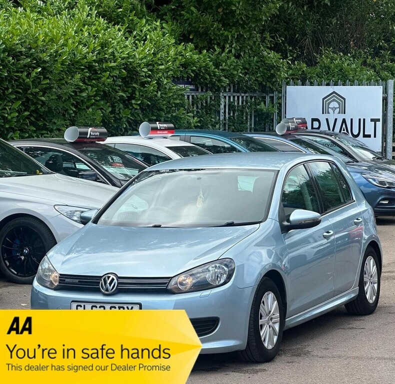 Volkswagen Golf Hatchback 1.6 Tdi Bluemotion Euro 5 Ss 201 Blue