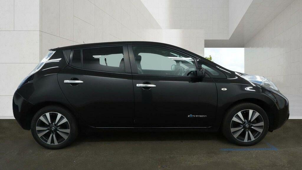 Nissan Leaf Hatchback 30Kwh Tekna 201717 Black #5