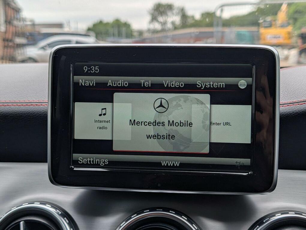 Mercedes-Benz GLA Class 200 Cdi Se Suv Euro 6 Ss 136 Red #46