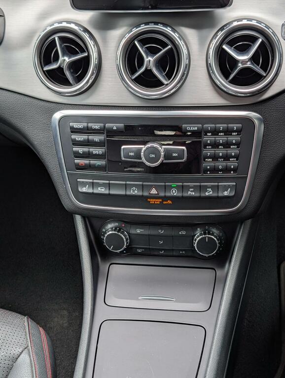 Mercedes-Benz GLA Class 200 Cdi Se Suv Euro 6 Ss 136 Red #34