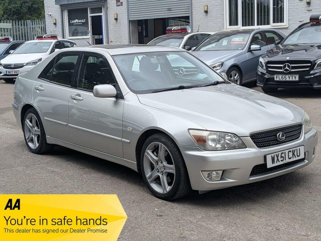 Lexus IS 2.0 Se Beige #38