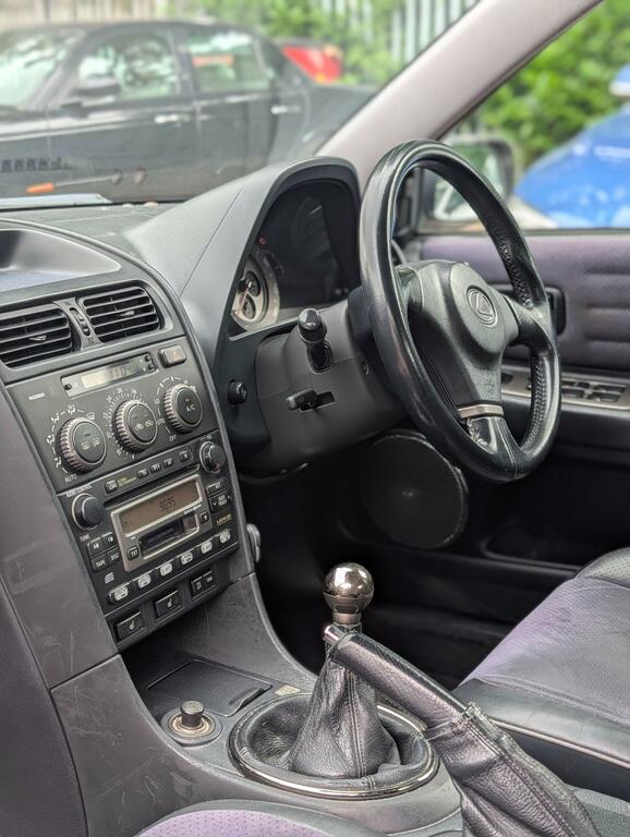 Lexus IS 2.0 Se Beige #32