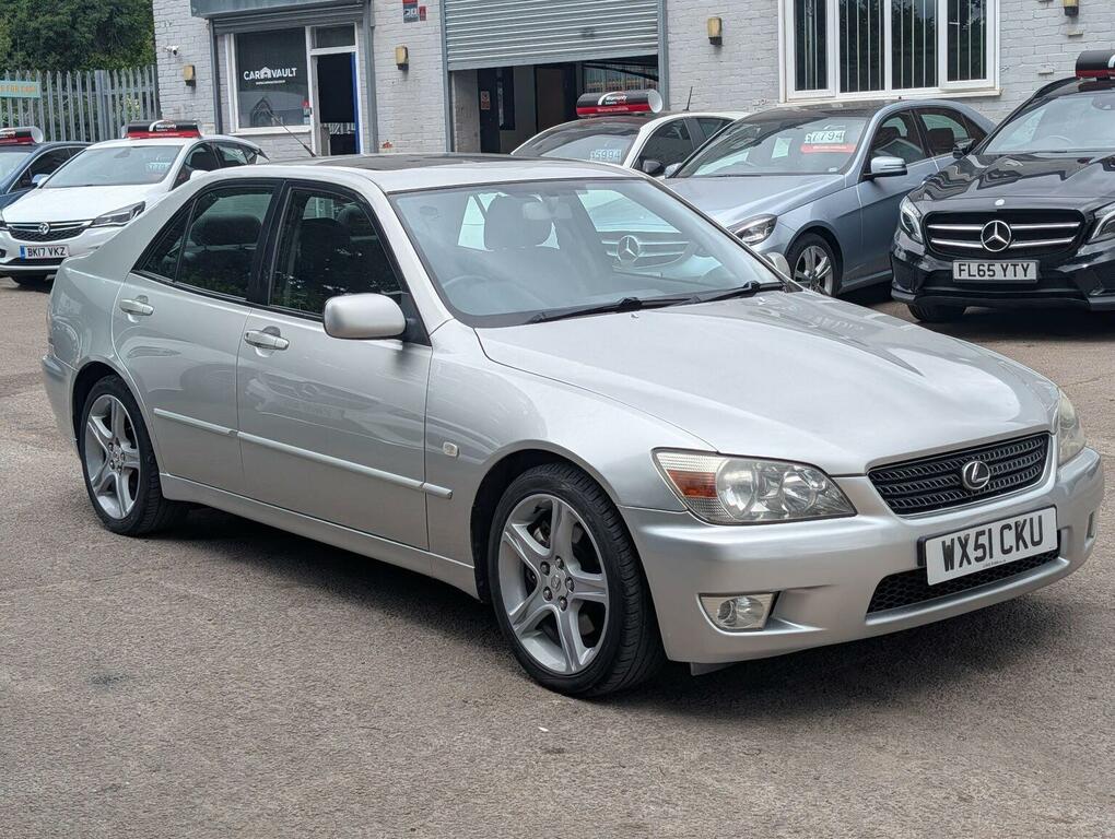 Lexus IS 2.0 Se Beige #11