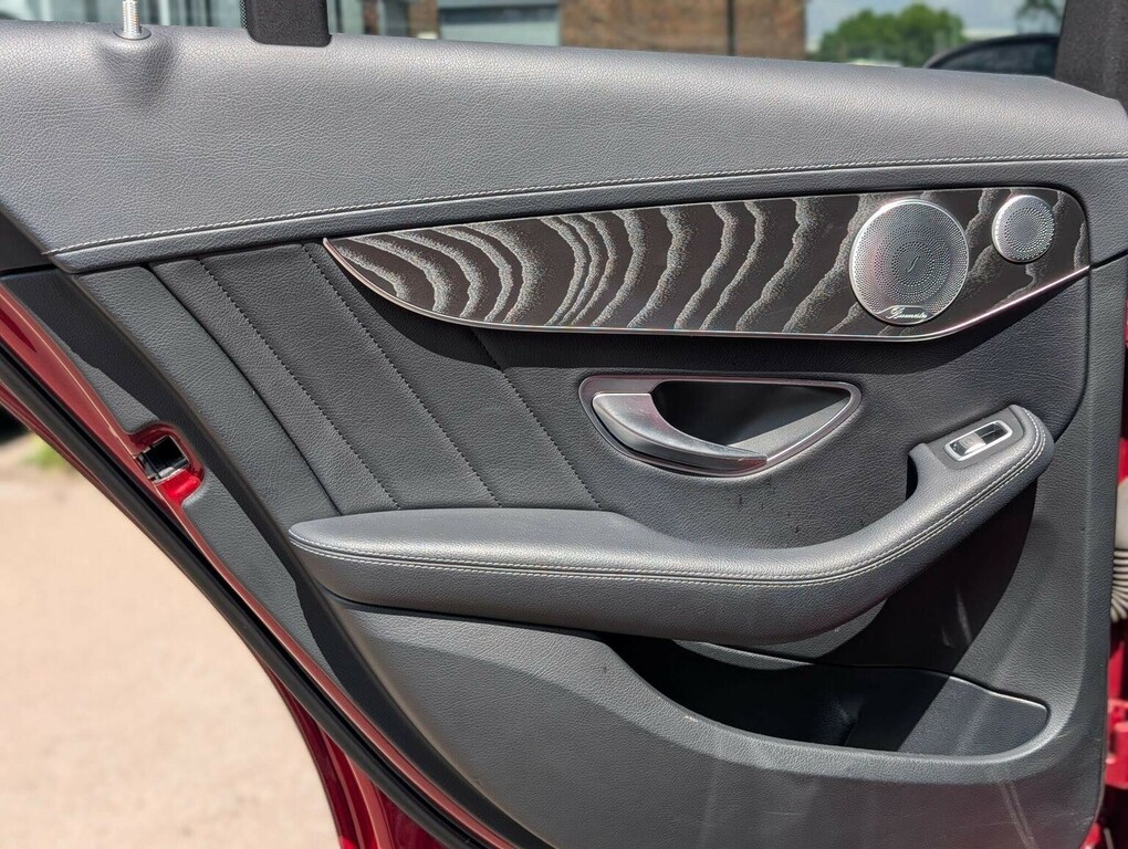Mercedes-Benz C Class Se Black #38
