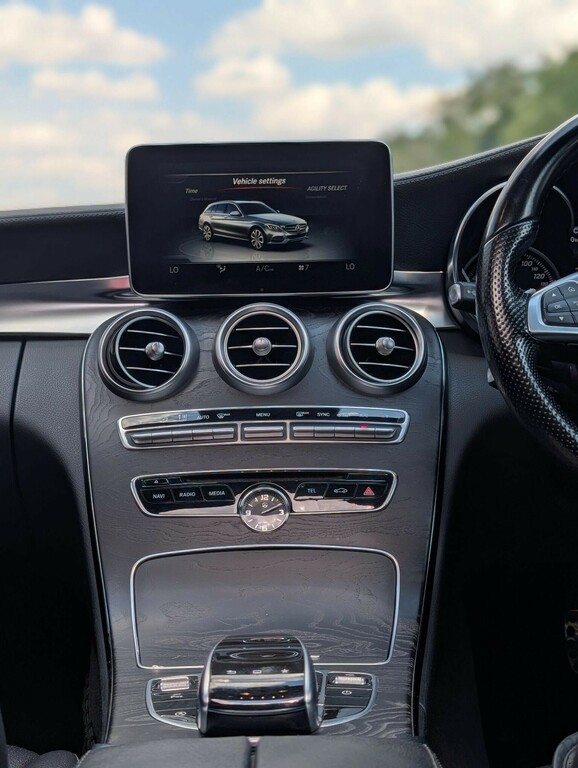 Mercedes-Benz C Class Se Black #22
