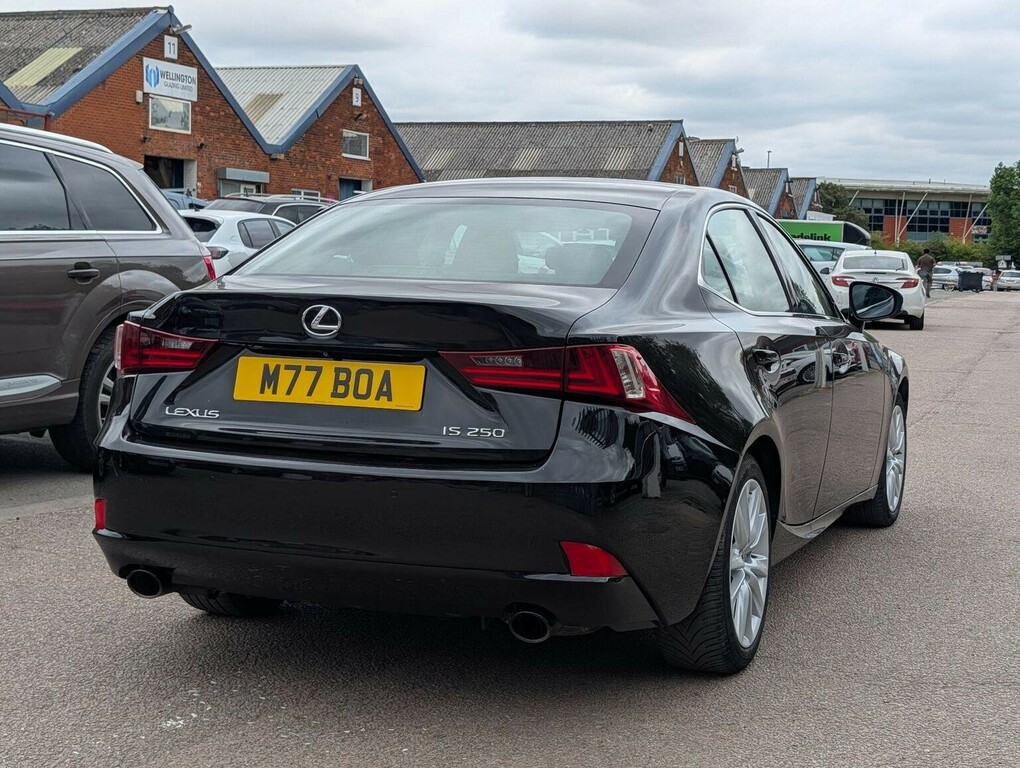 Lexus IS 2.5 250 V6 Luxury Euro 5 Black #6