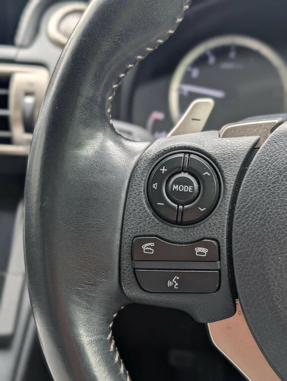 Lexus IS 300H F Sport Silver #22
