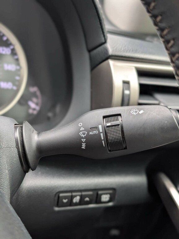 Lexus IS 300H F Sport Silver #23
