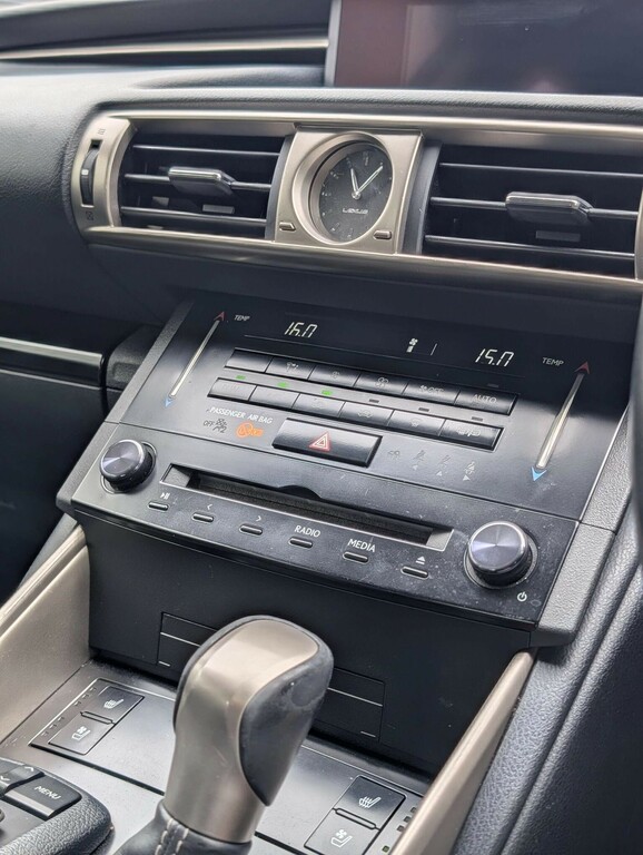 Lexus IS 300H F Sport Silver #28