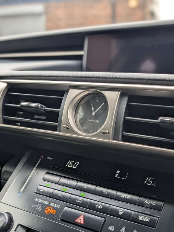 Lexus IS 300H F Sport Silver #27