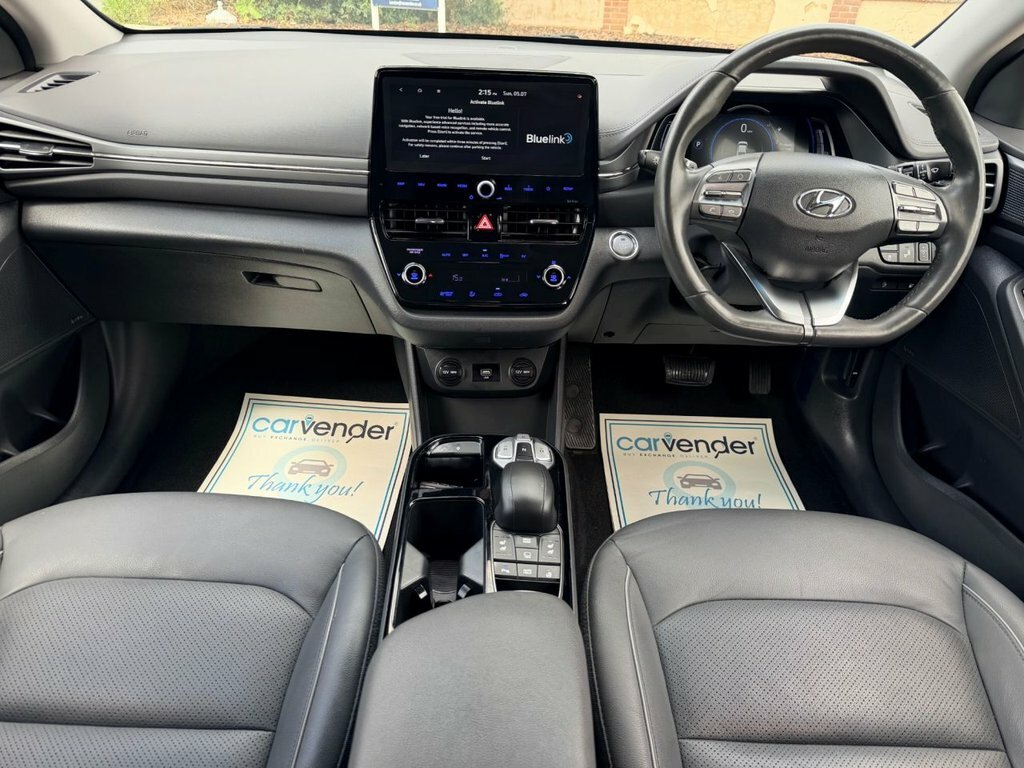 Hyundai Ioniq Hatchback Black #3