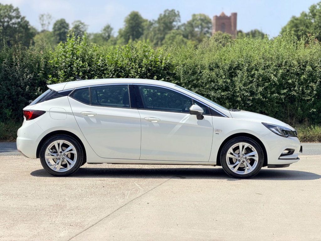 Vauxhall Astra 1L Sri Nav EP19WMX White #6