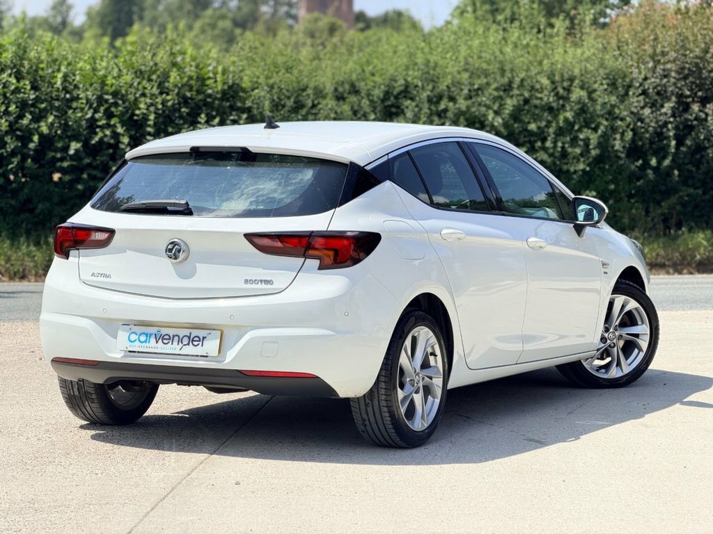Vauxhall Astra 1L Sri Nav EP19WMX White #4
