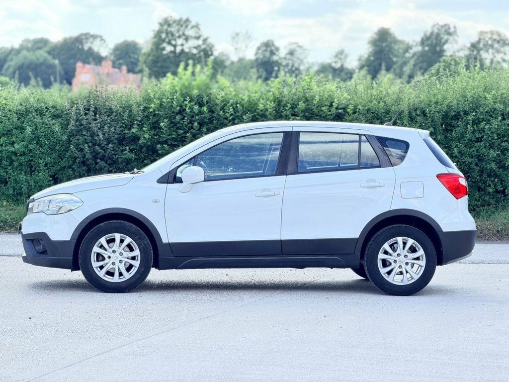 Suzuki SX4 S Cross 1L Sz4 White #6