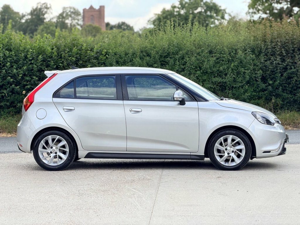 MG MG3 1.5L 3Form Sport Silver #6