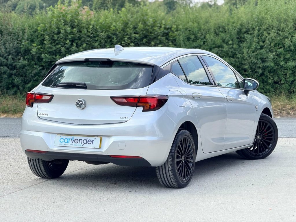 Vauxhall Astra Hatchback Silver #4