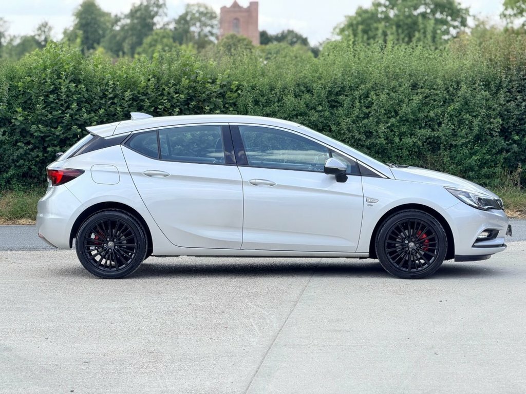 Vauxhall Astra Hatchback Silver #6